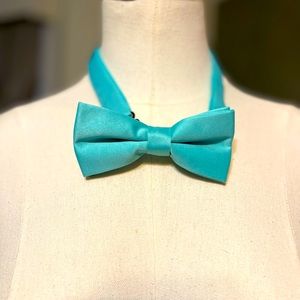 PROM Aqua blue clip bow tie